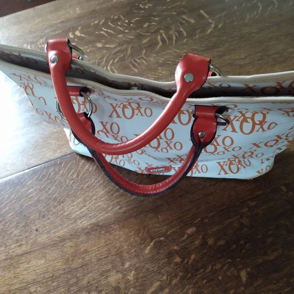 XOXO Tote - Picture 6 of 7